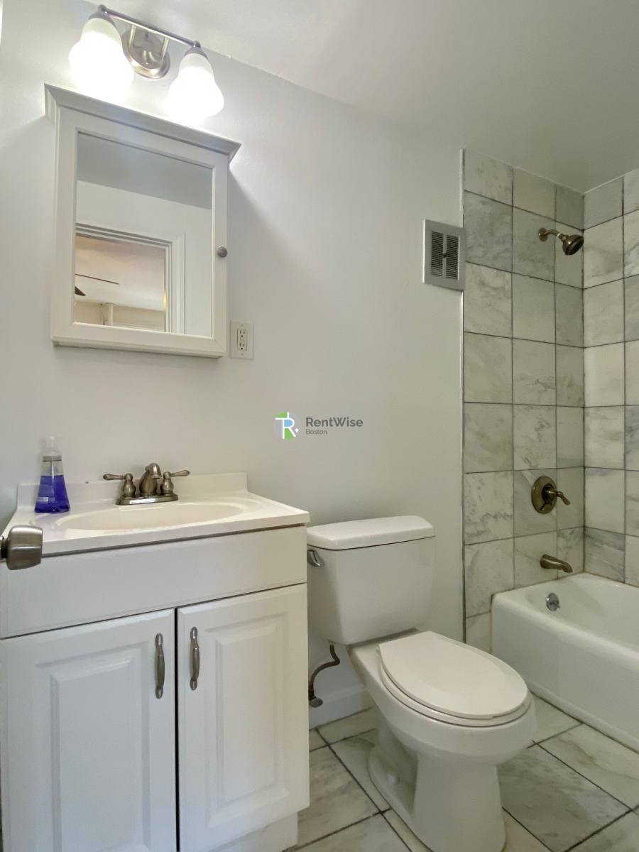 Apartment for rent at 90 Charles St #32, Boston, MA 02114