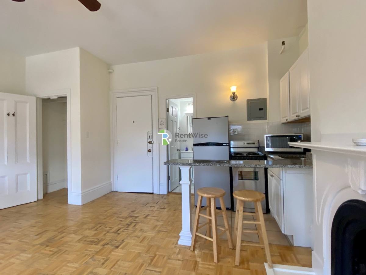 Apartment for rent at 90 Charles St #32, Boston, MA 02114