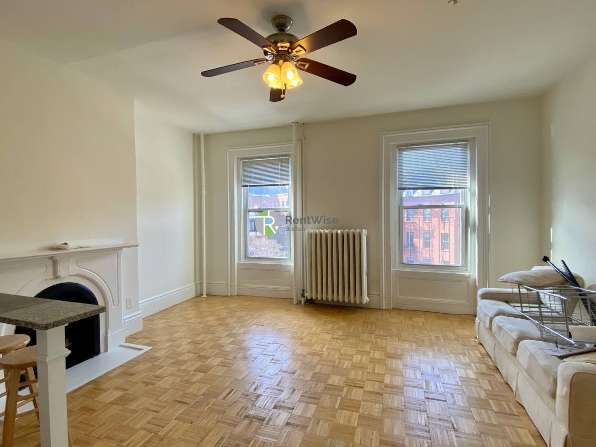 Apartment for rent at 90 Charles St #32, Boston, MA 02114