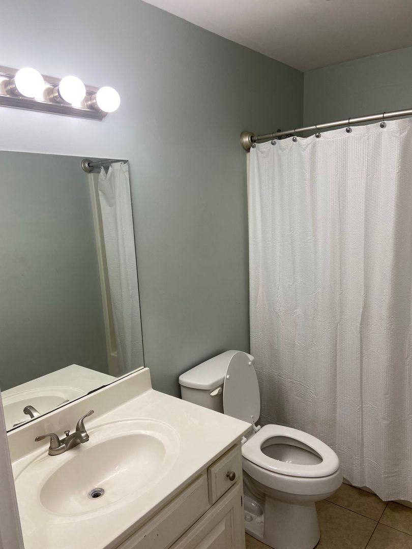 House for rent at 104 Oak Ave, Dickson, TN 37055