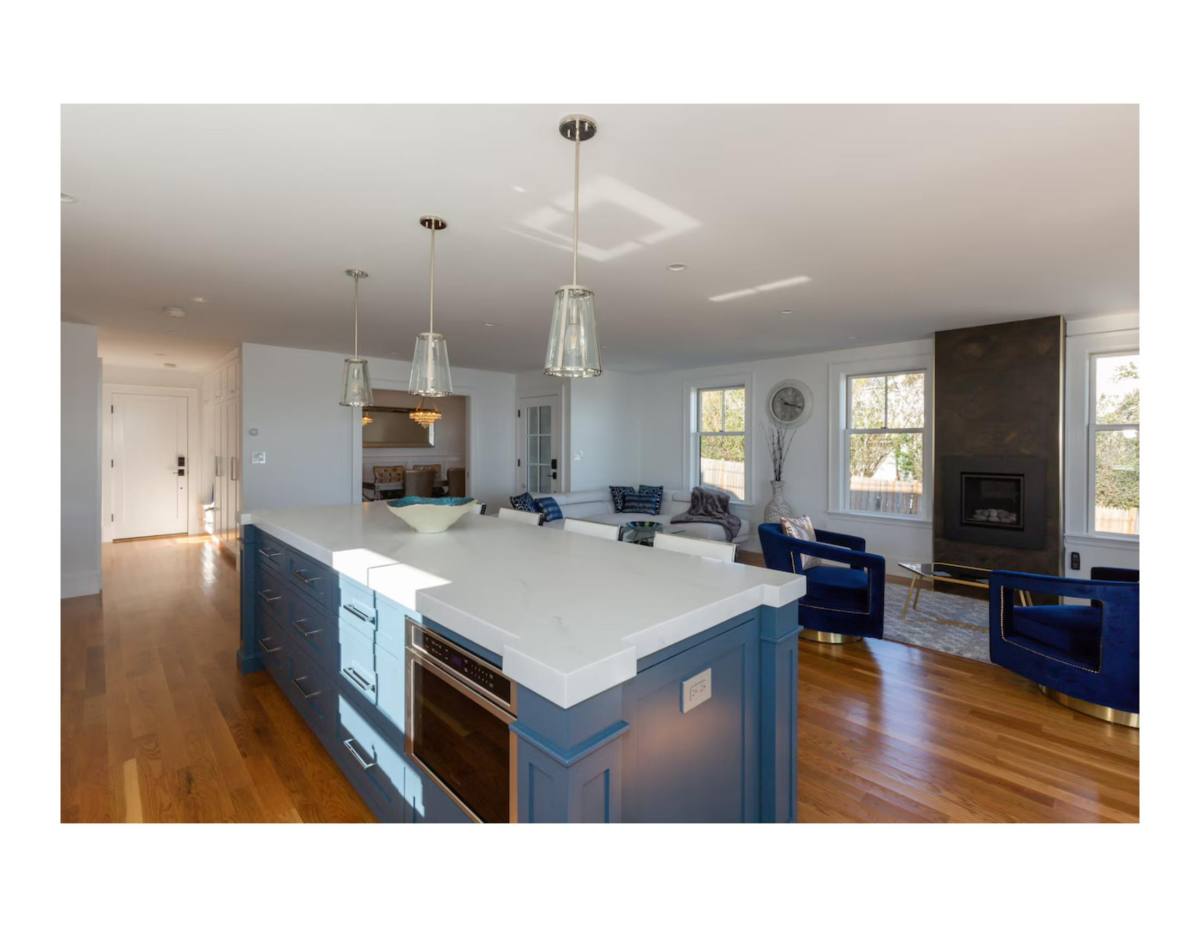 Apartment for rent at 153 Bayside Rd #1, Quincy, MA 02171