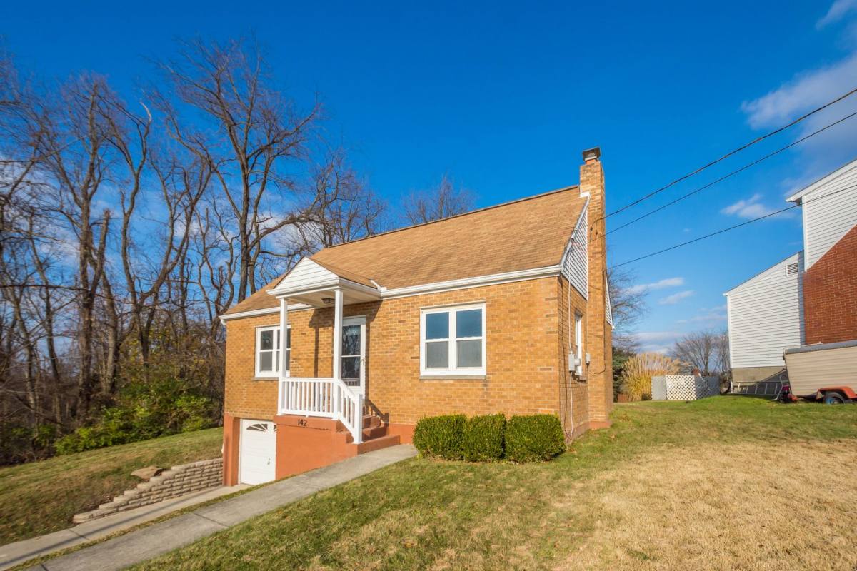 House for rent at 142 Gardenia Dr, Turtle Creek, PA 15145