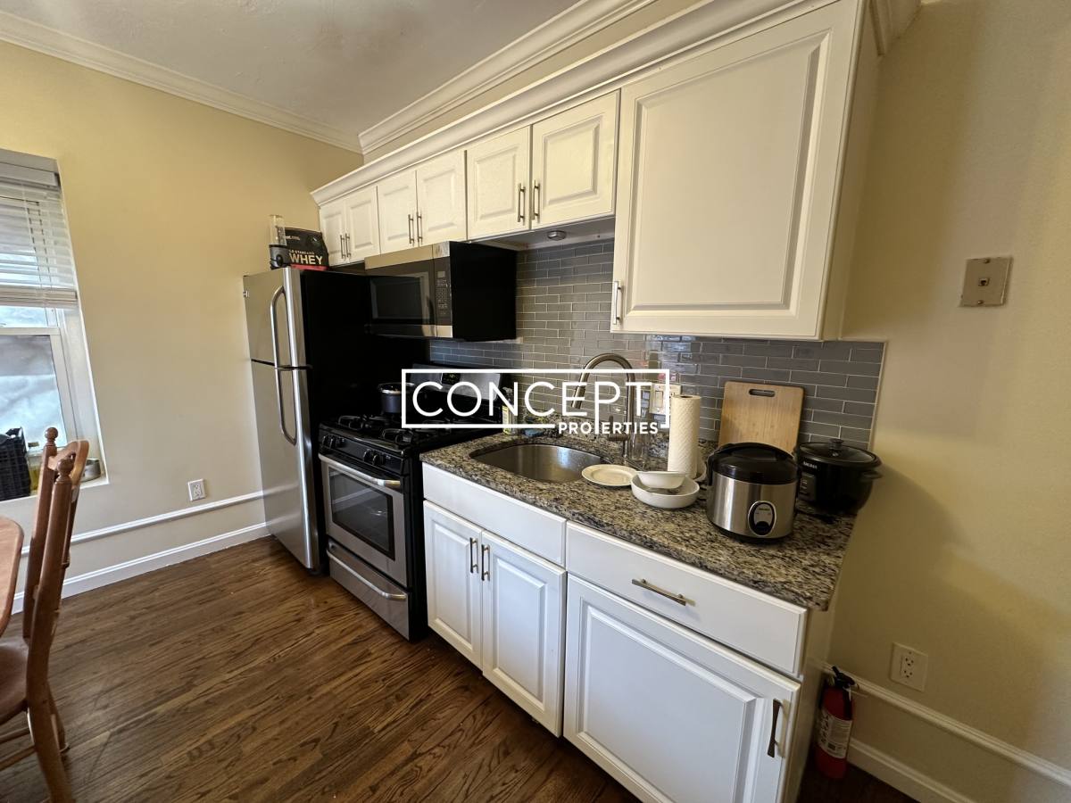 Apartment for rent at 712 Shawmut Ave #4, Roxbury, MA 02119