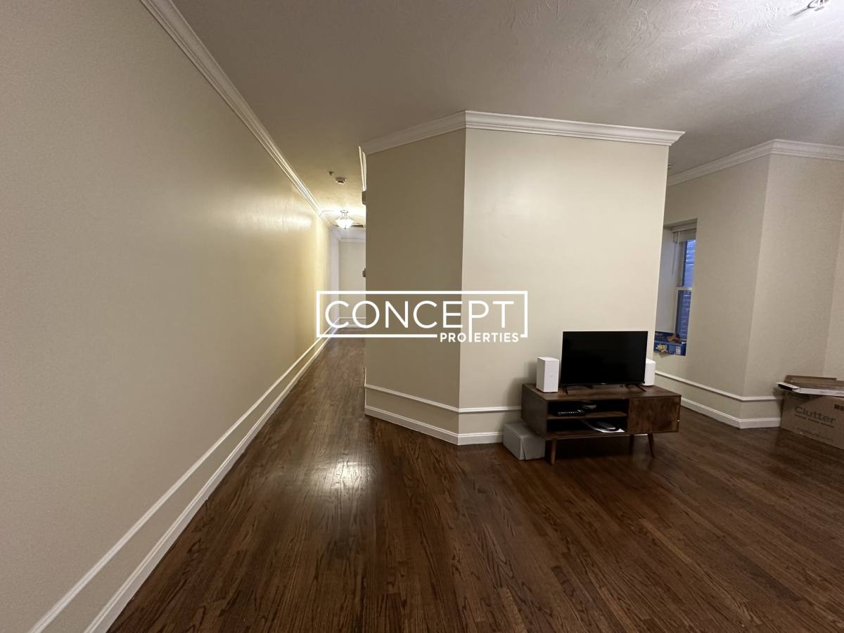 Apartment for rent at 712 Shawmut Ave #4, Roxbury, MA 02119