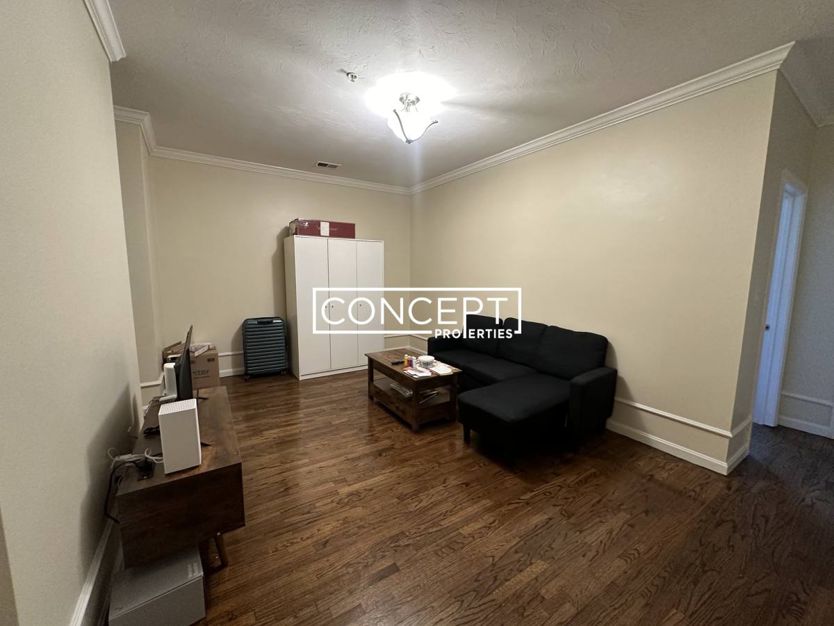 Apartment for rent at 712 Shawmut Ave #4, Roxbury, MA 02119