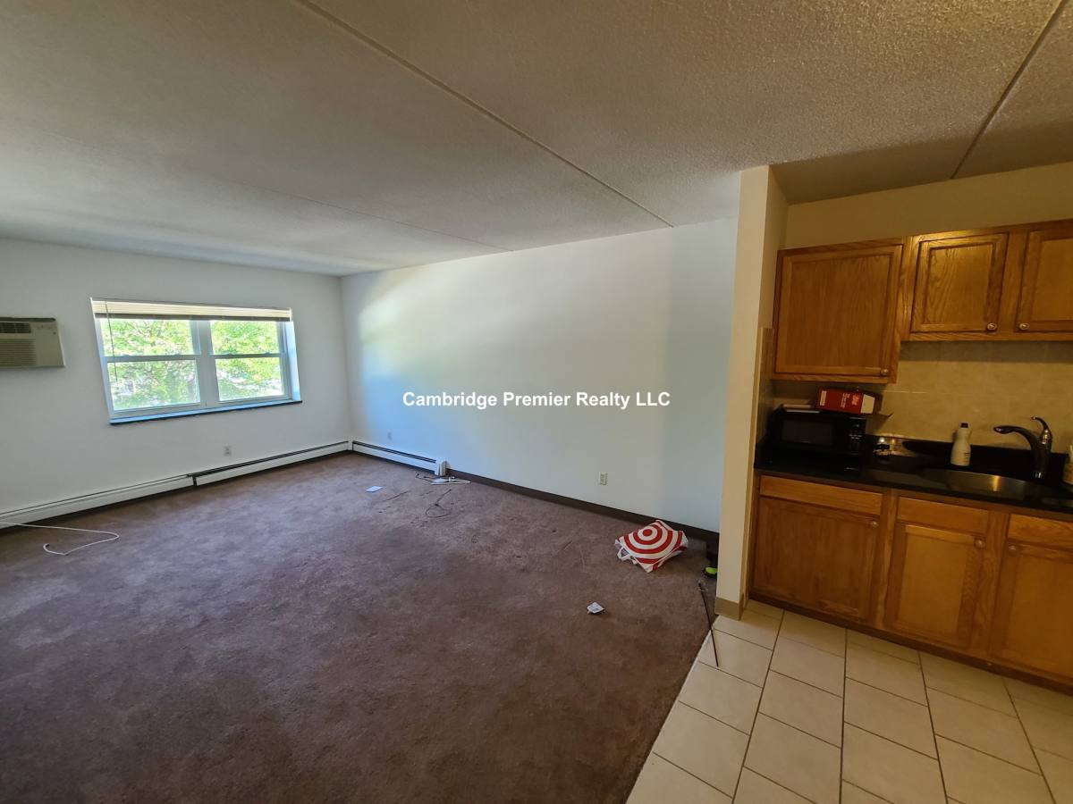 Apartment for rent at 109 Linden St #28, Waltham, MA 02452