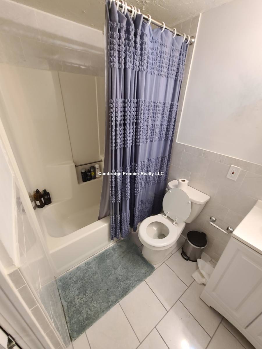 Apartment for rent at 109 Linden St #28, Waltham, MA 02452