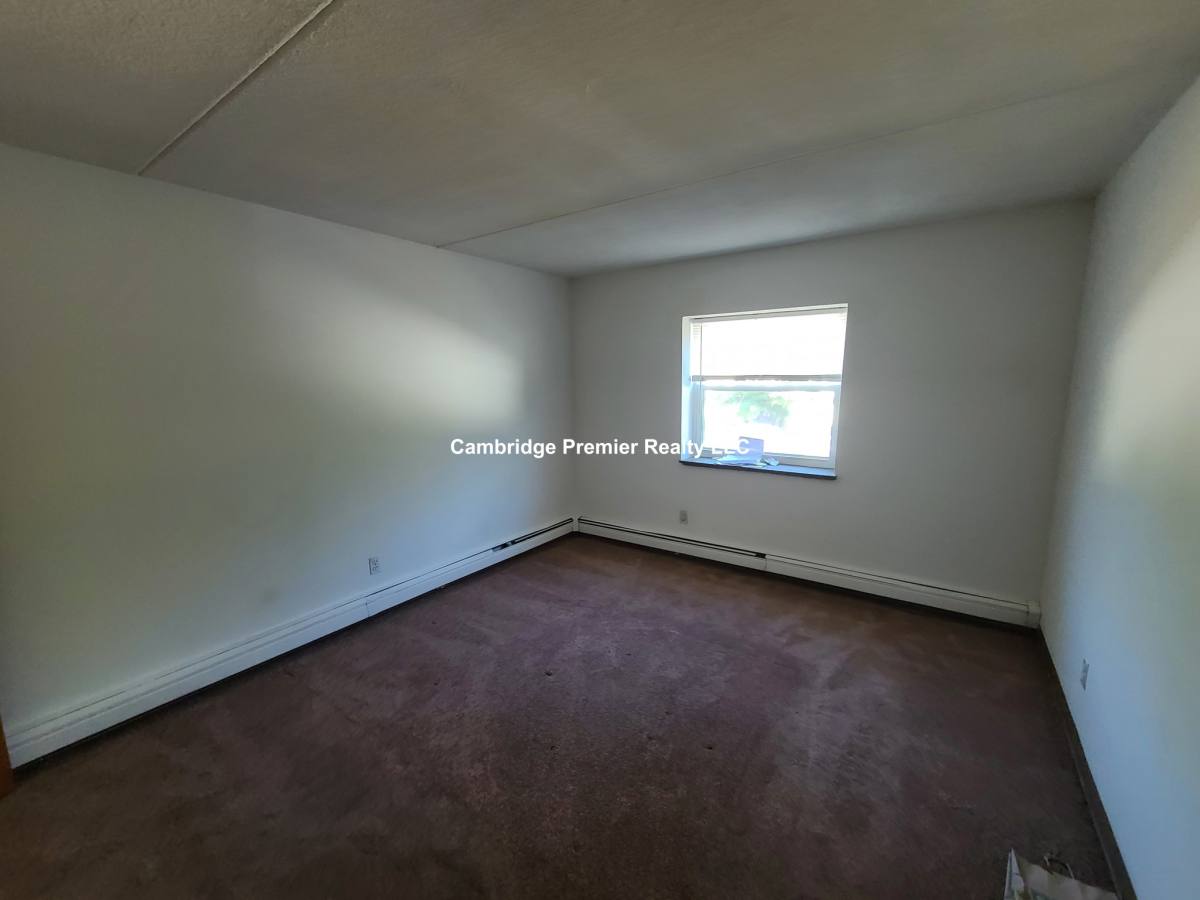 Apartment for rent at 109 Linden St #28, Waltham, MA 02452