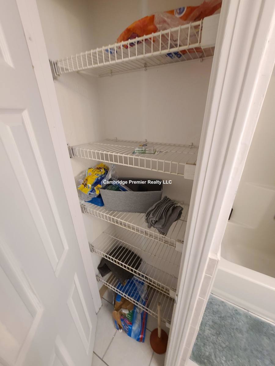 Apartment for rent at 109 Linden St #28, Waltham, MA 02452