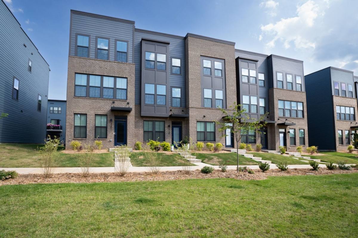 Townhouse for rent at 3201 Coquina Lane, Charlotte, NC 28206