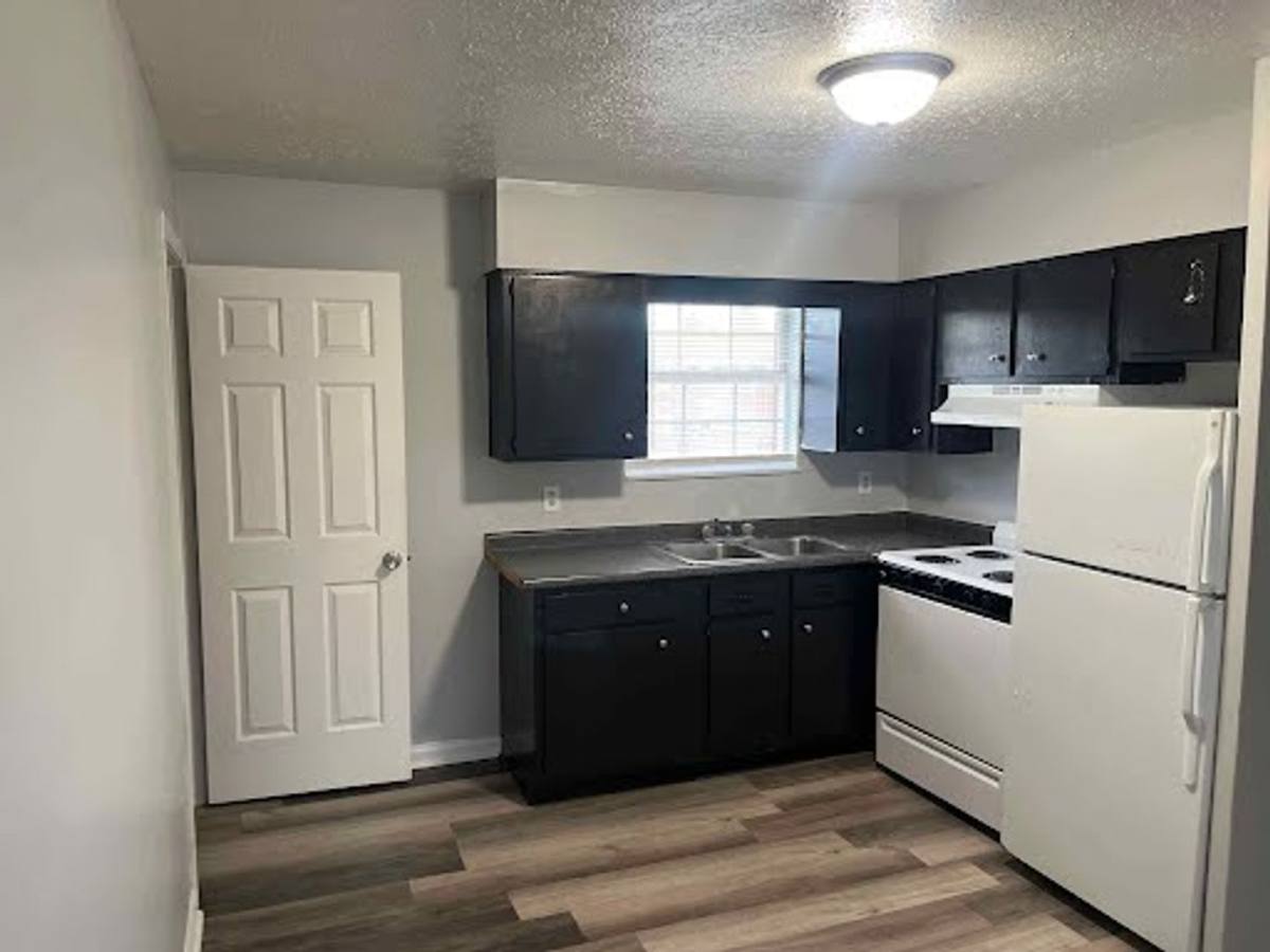 Apartment for rent at 630 Seminole Rd, Radcliff, KY 40160