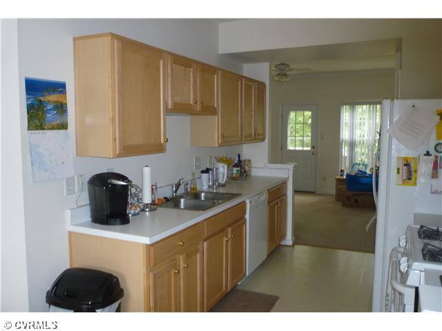 Townhouse for rent at 8738 Springwater Dr, Henrico, VA 23228