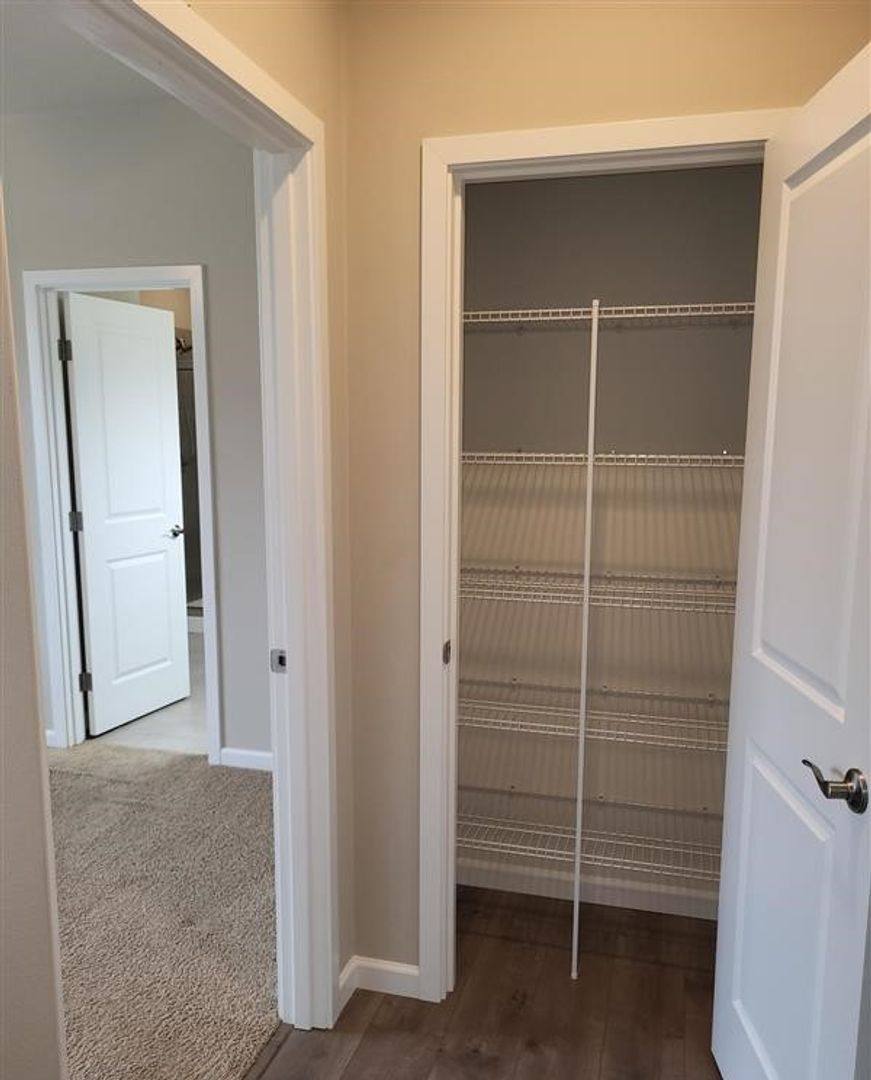 Apartment for rent at 556 Bondgard Ave E, Enumclaw, WA 98022