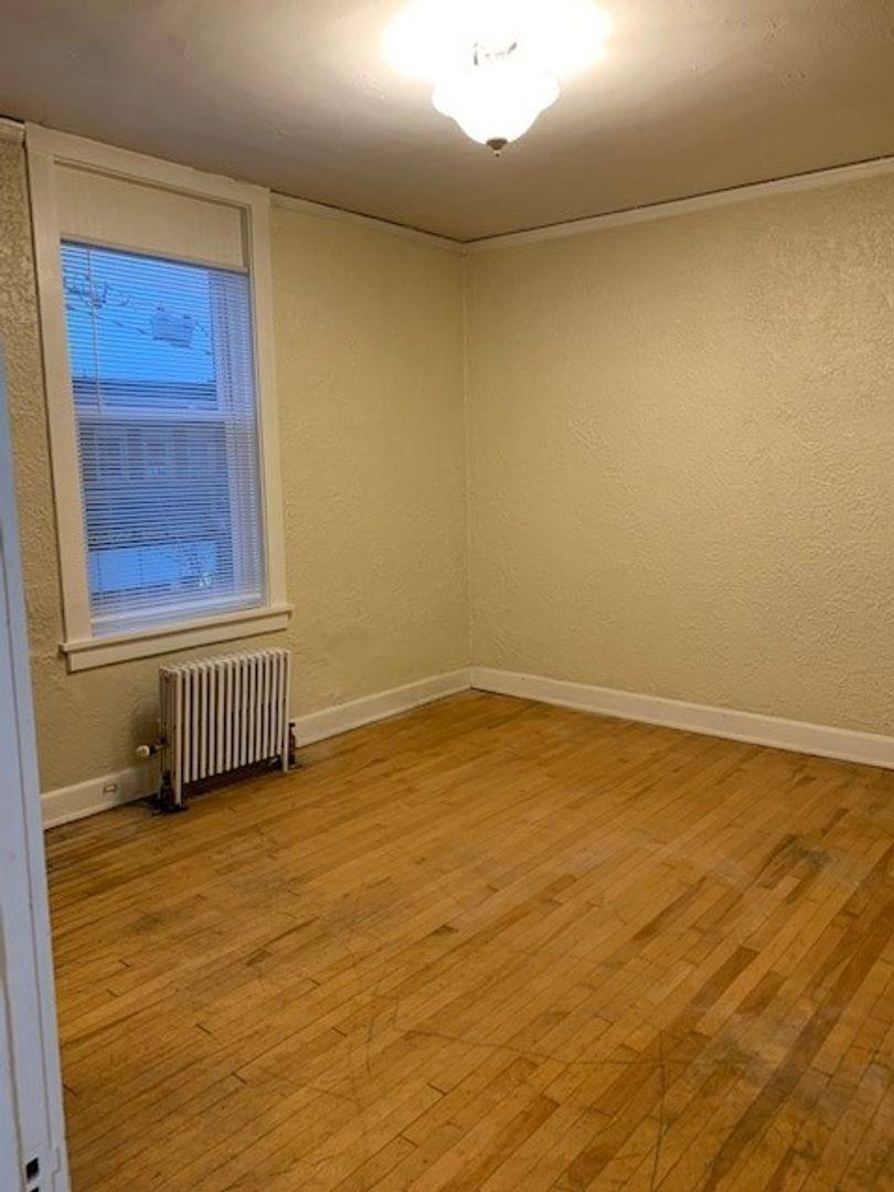 Apartment for rent at 400-416 Penn Ave S, Minneapolis, MN 55405