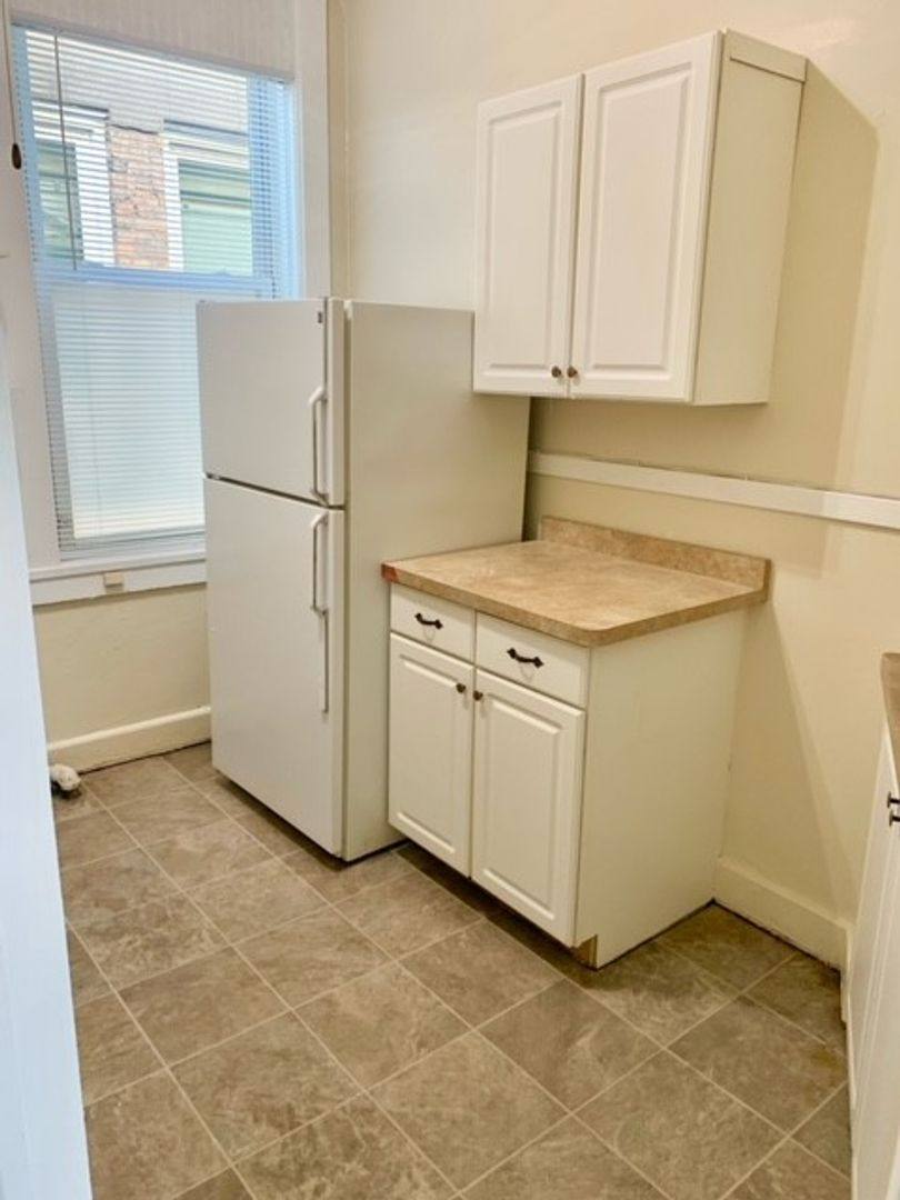Apartment for rent at 400-416 Penn Ave S, Minneapolis, MN 55405