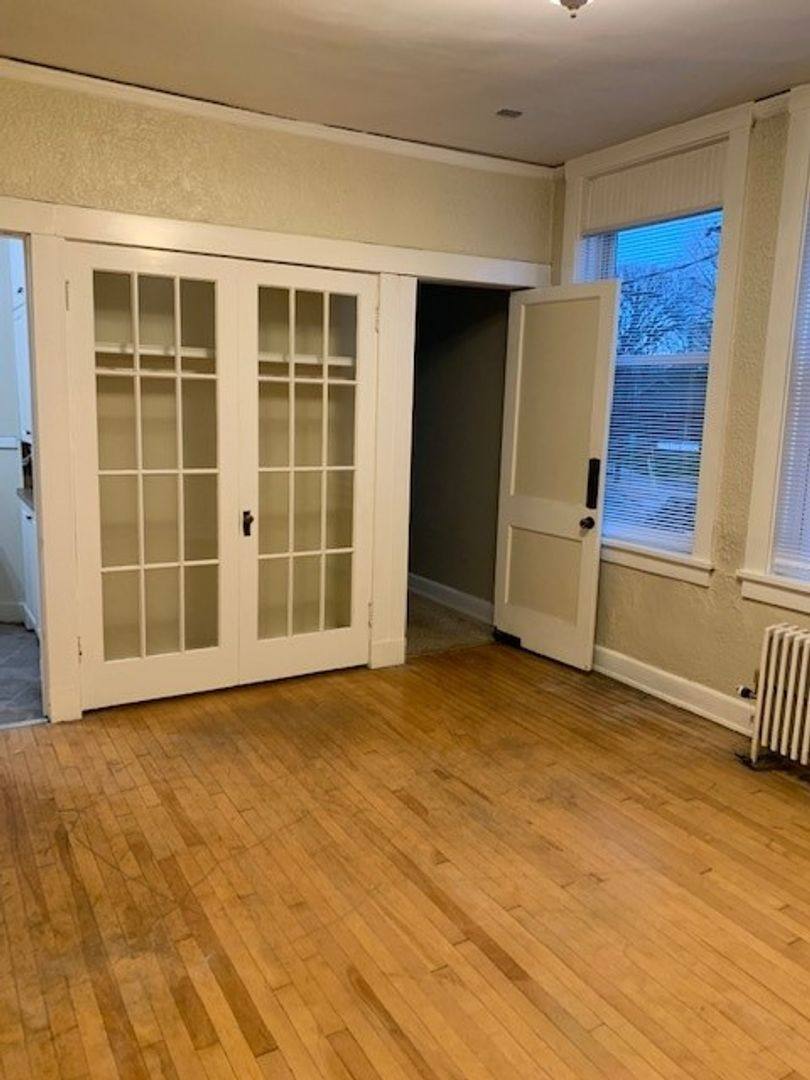 Apartment for rent at 400-416 Penn Ave S, Minneapolis, MN 55405