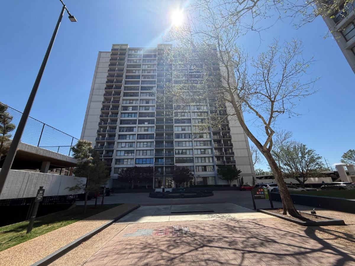 Condo for rent at 410 W 7th St #1422, Tulsa, OK 74119
