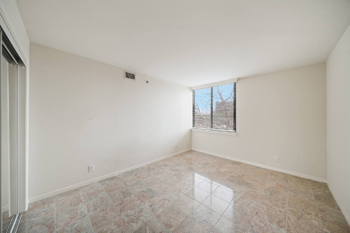 Condo for rent at 3235 Sage Rd #404, Houston, TX 77056