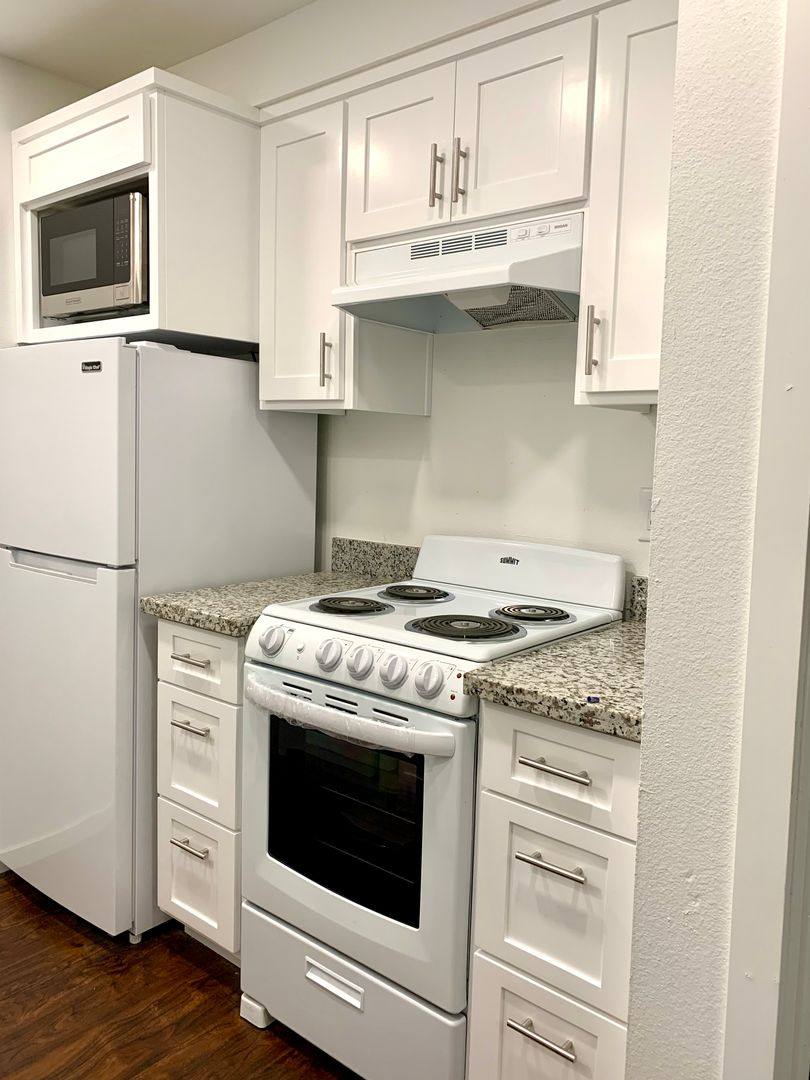 Apartment for rent at 1010 - 1040 Lansford Dr SE, Salem, OR 97302