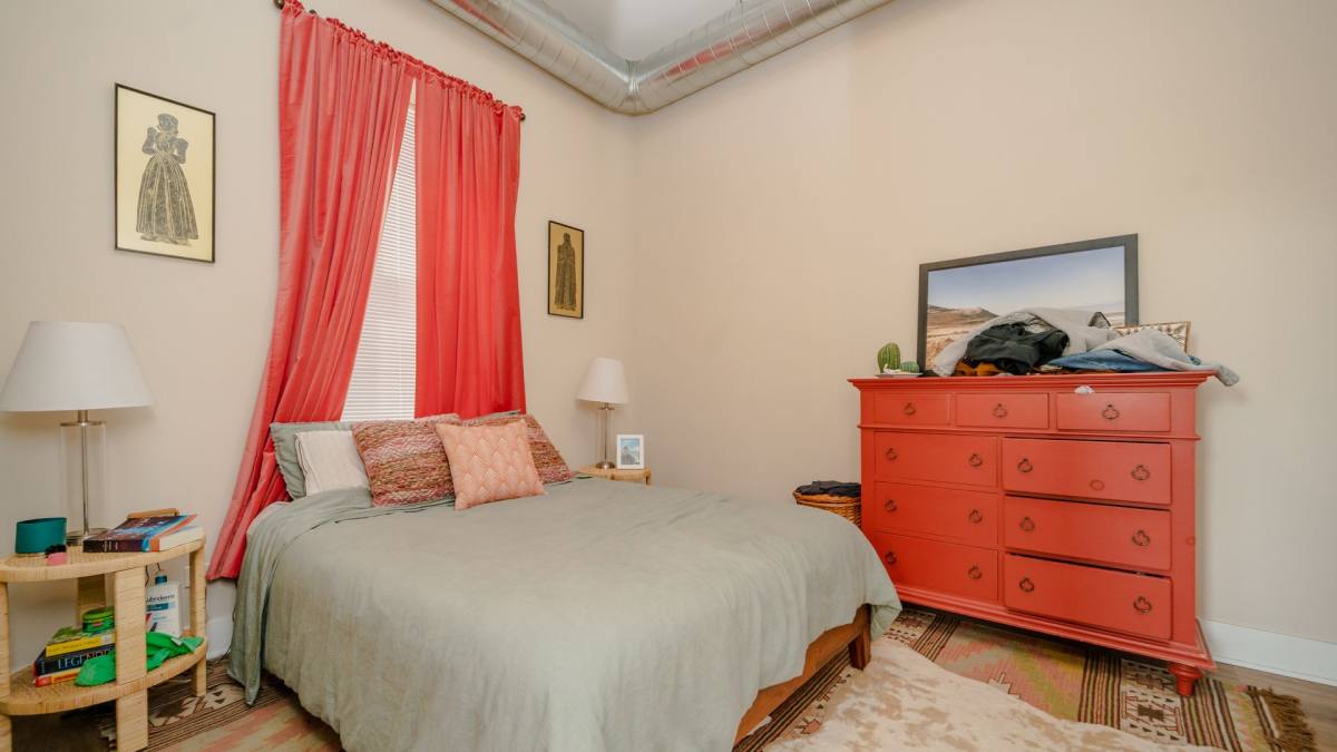 Apartment for rent at 1447 W Superior St, Chicago, IL 60642
