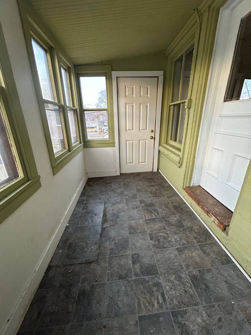 Apartment for rent at 1512 Market St, La Crosse, WI 54601