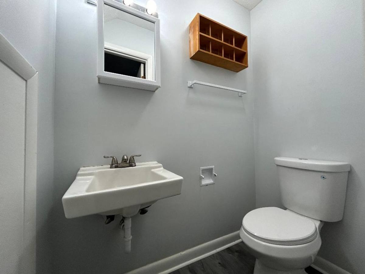 Apartment for rent at 1740 Bonham Rd, Bristol, VA 24201