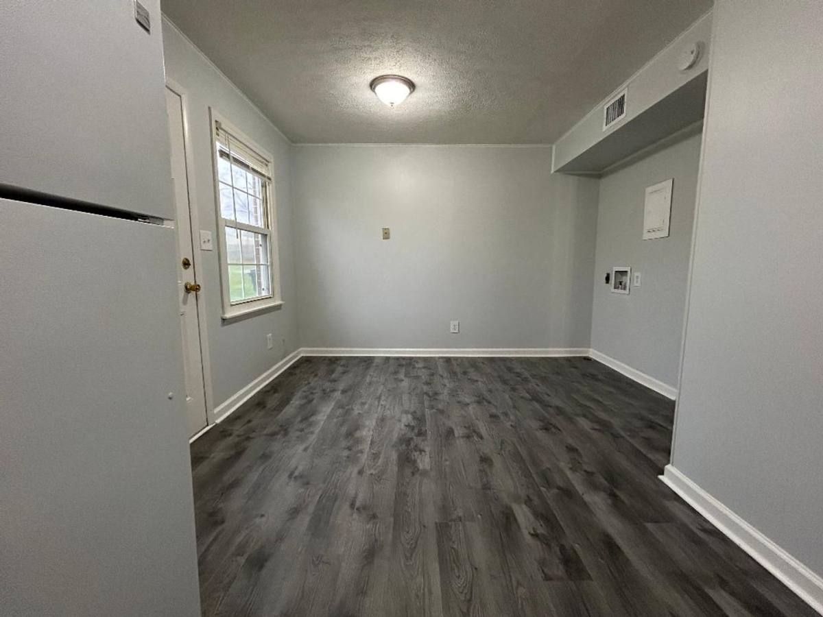 Apartment for rent at 1740 Bonham Rd, Bristol, VA 24201
