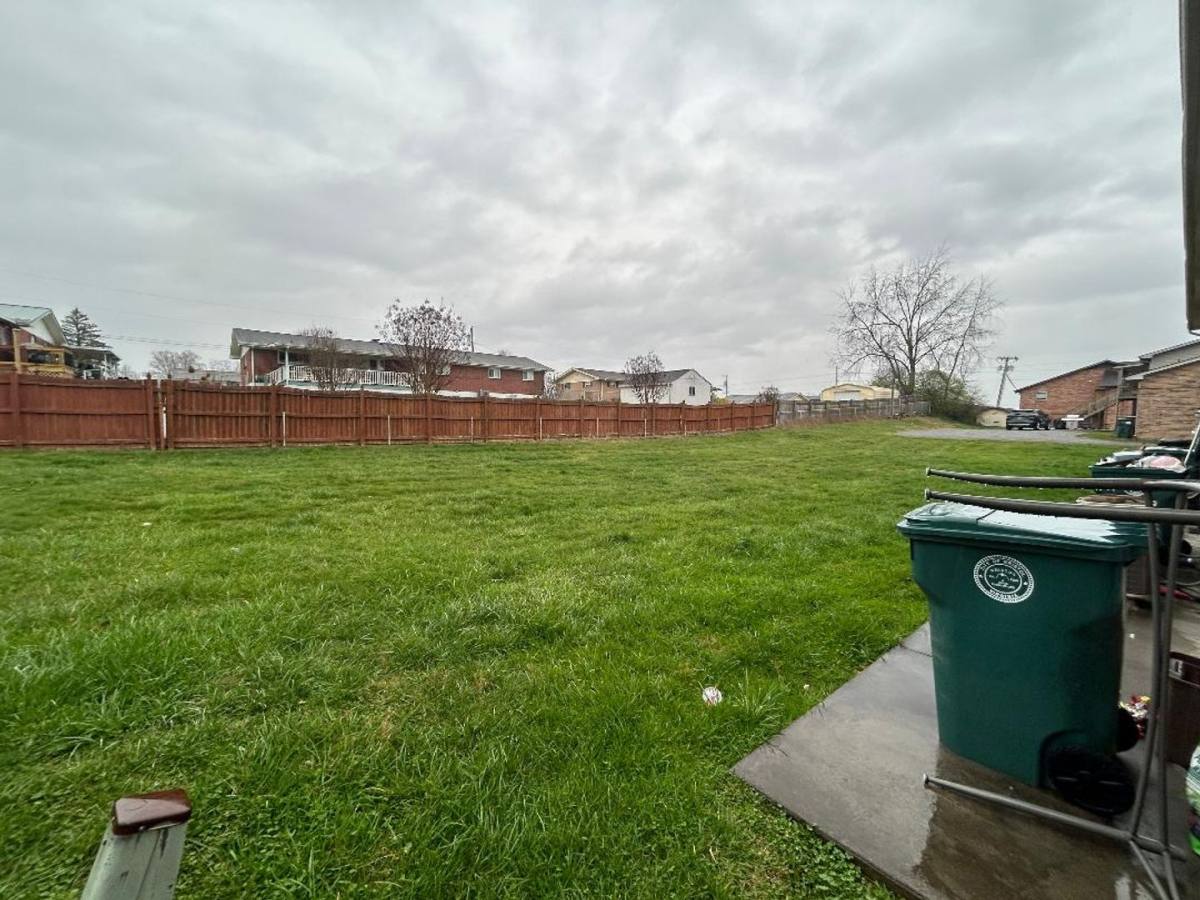 Apartment for rent at 1740 Bonham Rd, Bristol, VA 24201