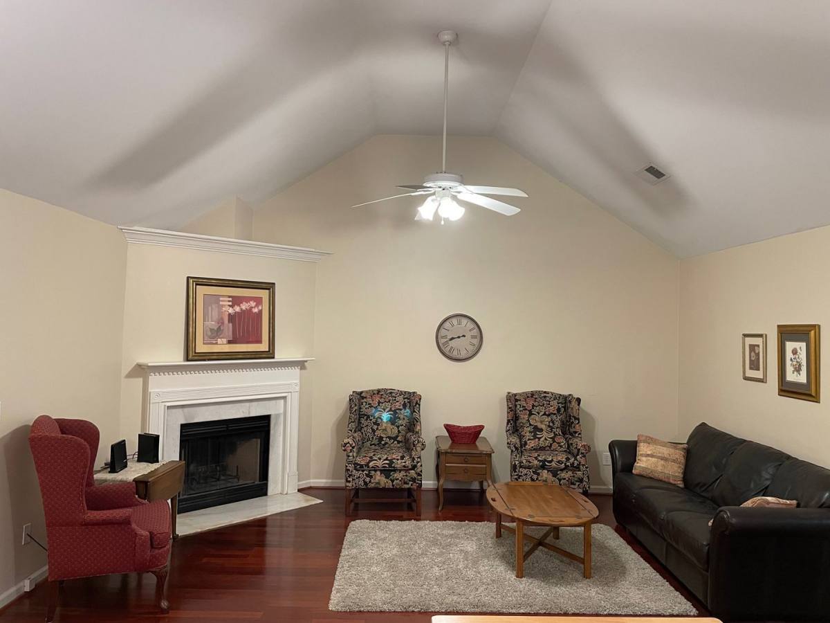 Townhouse for rent at 126 Hayesbury Court, Pelham, AL 35124