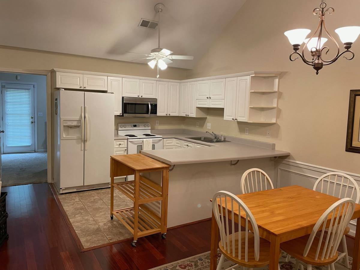 Townhouse for rent at 126 Hayesbury Court, Pelham, AL 35124