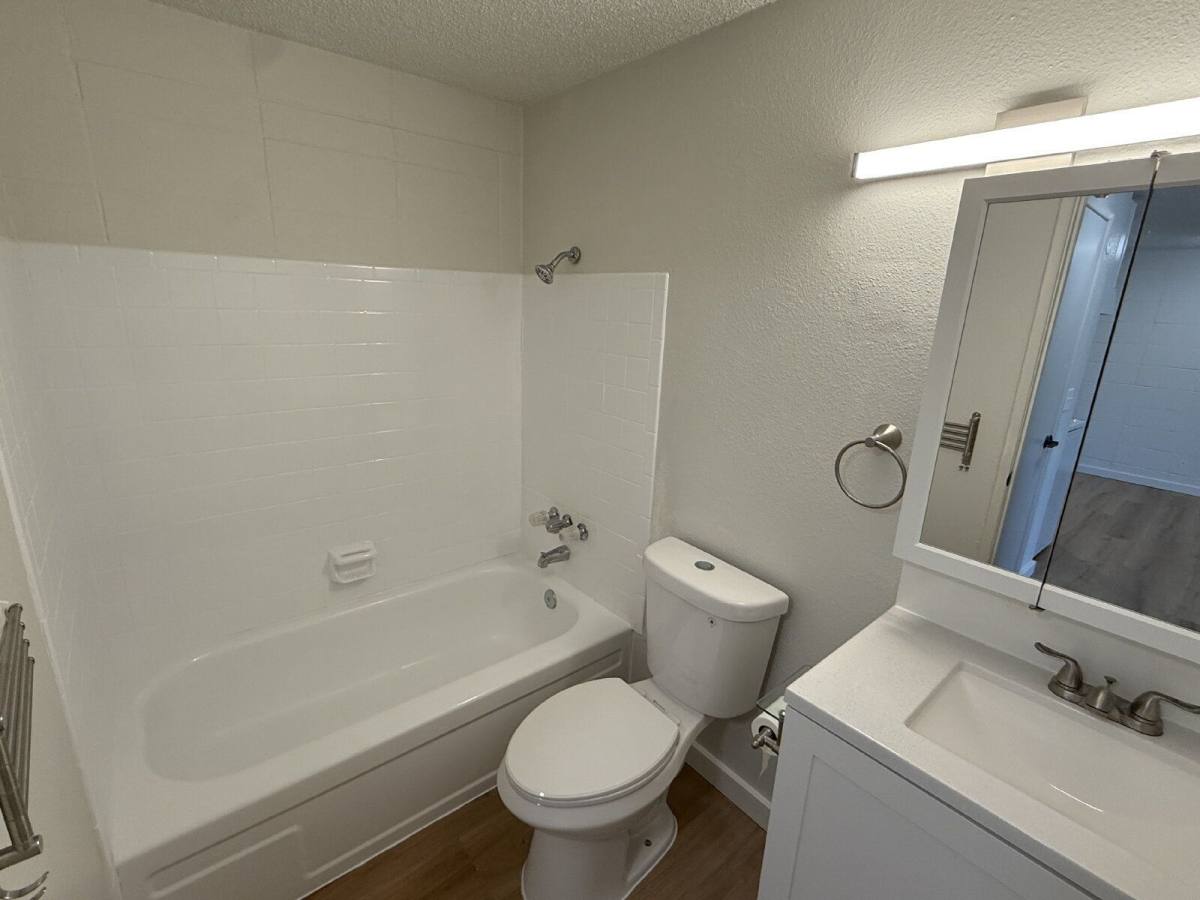 Apartment for rent at 1005 W 7th Ave #5, Eugene, OR 97402