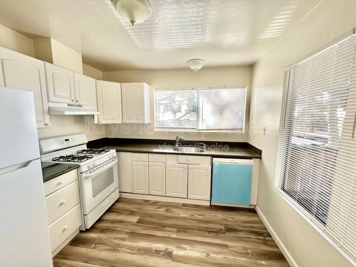 Condo for rent at 355 Parkview Terrace #H5, Vallejo, CA 94589