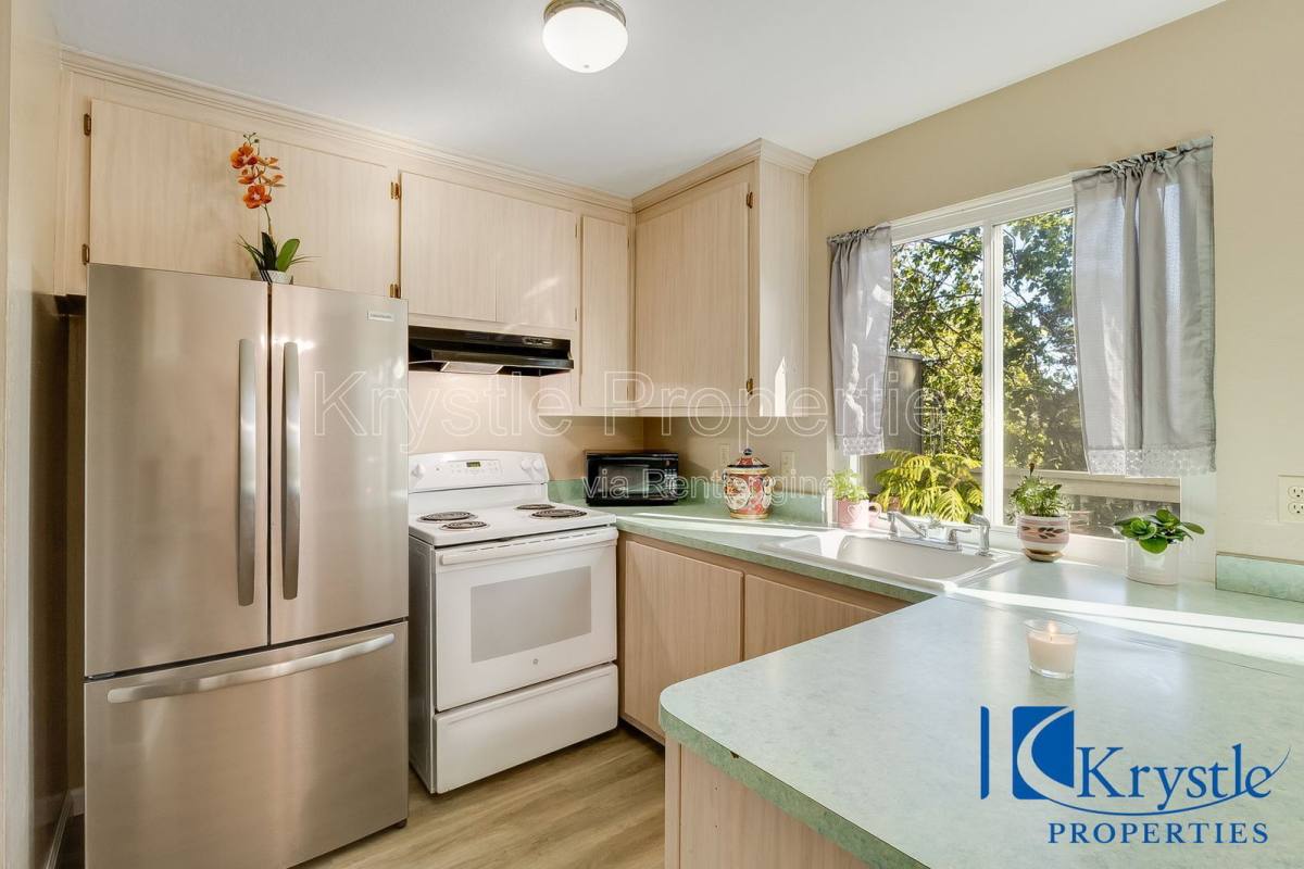 Condo for rent at 138 Warwick Dr #86, Benicia, CA 94510