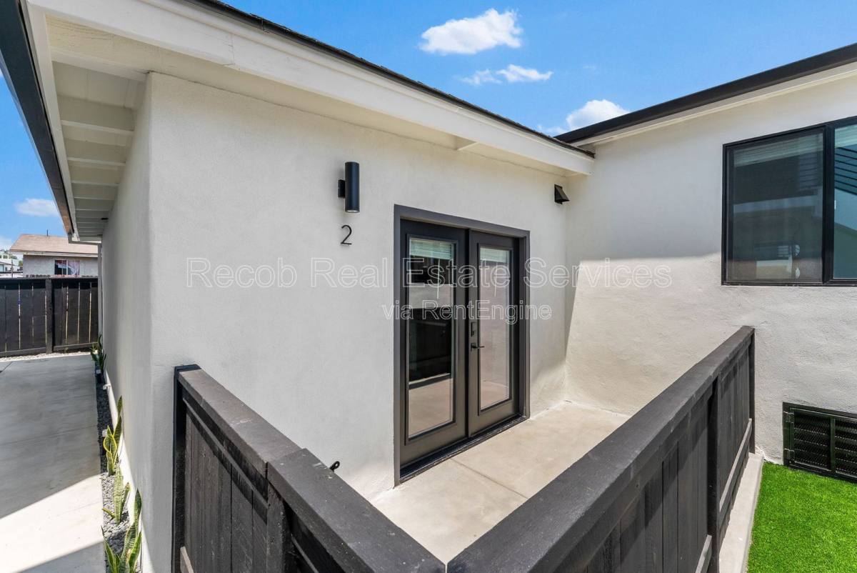 Apartment for rent at 2722 Nye St #2, San Diego, CA 92111