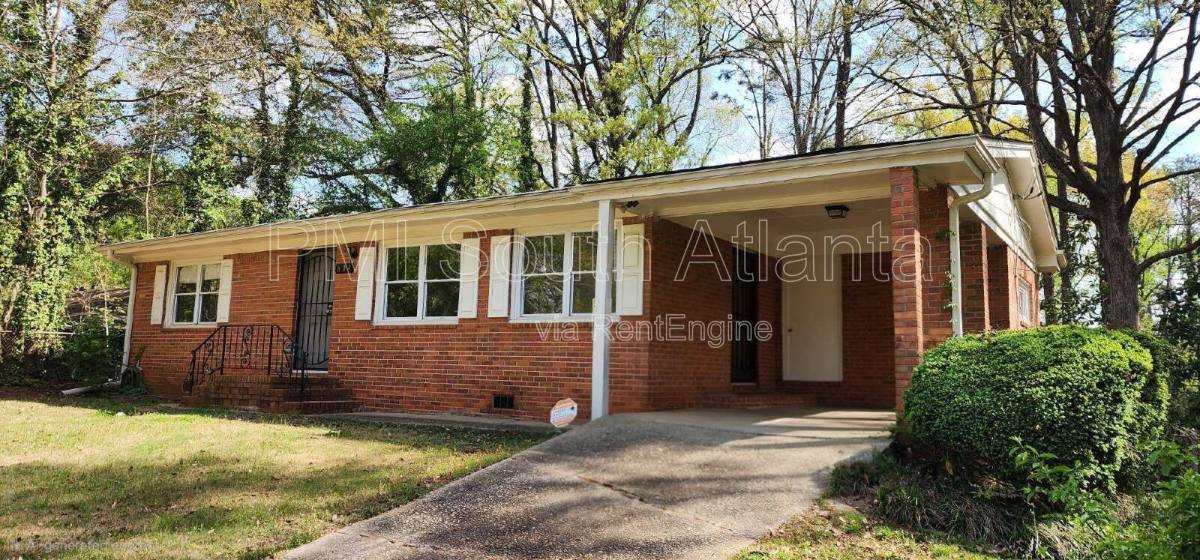 House for rent at 804 Brookdale Dr SW, Atlanta, GA 30315