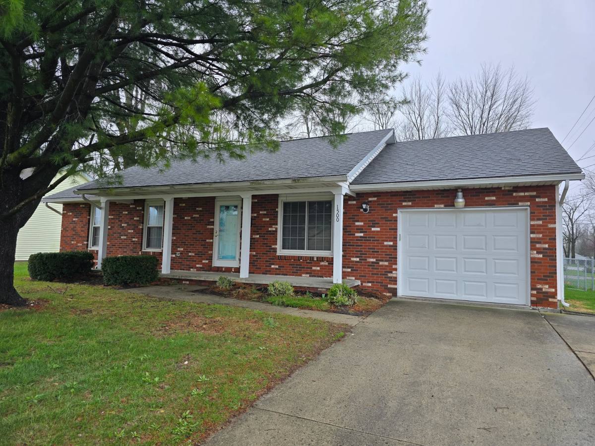 House for rent at 1500 E High St, Lima, OH 45804