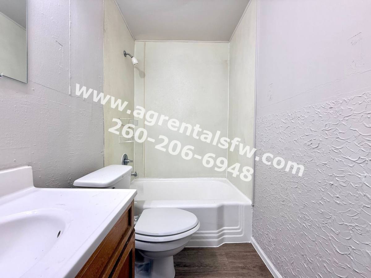 House for rent at 1322 Fay Dr, Fort Wayne, IN 46807