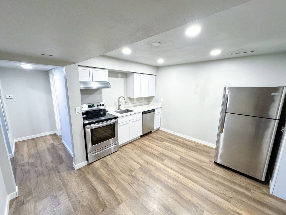 Apartment for rent at 917 Buena Vista Dr, Sun Prairie, WI 53590