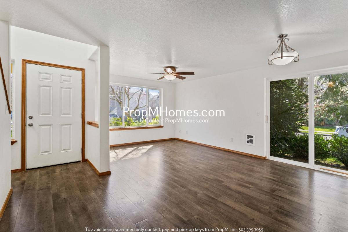 House for rent at 2203 Sam Parrett Dr, Newberg, OR 97132