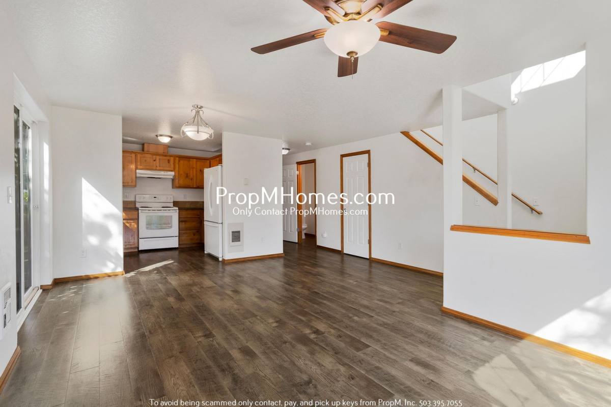 House for rent at 2203 Sam Parrett Dr, Newberg, OR 97132