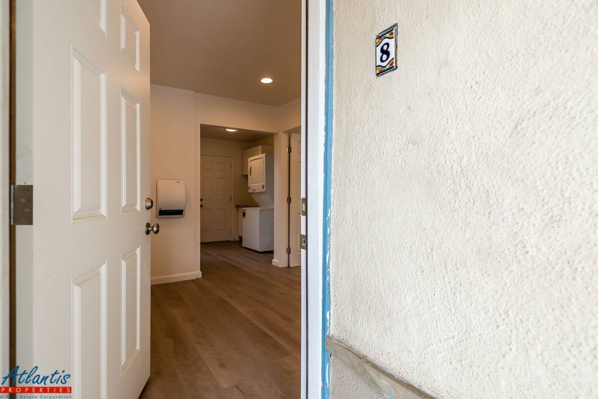 Apartment for rent at 123 Bixby St, Santa Cruz, CA 95060