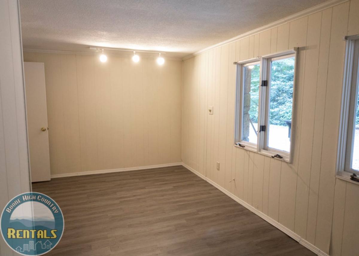 Apartment for rent at 160 Evening Shade Dr, Boone, NC 28607