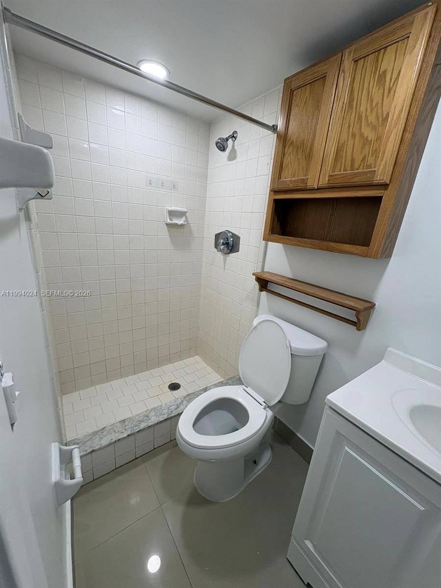 Condo for rent at 101 SE 6th Ave #8, Pompano Beach, FL 33060