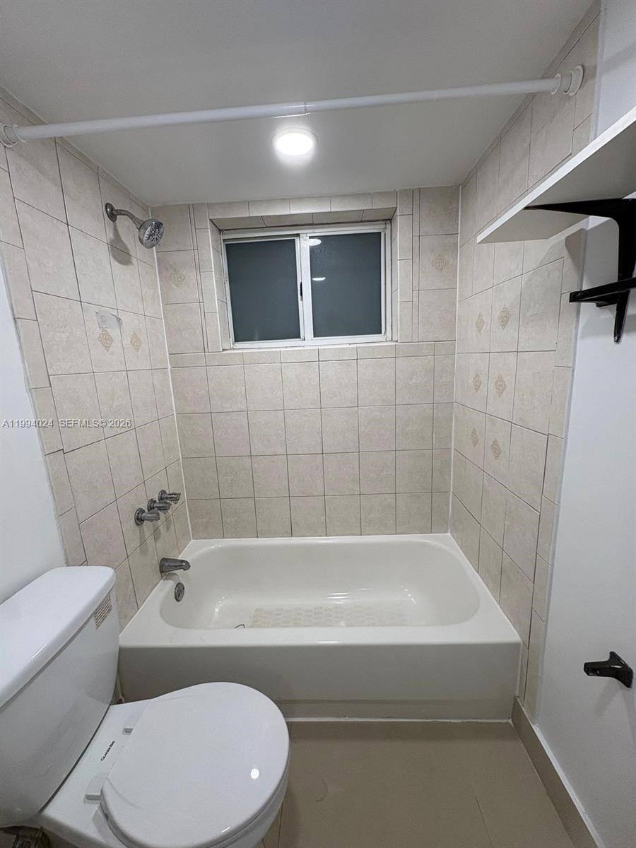 Condo for rent at 101 SE 6th Ave #8, Pompano Beach, FL 33060
