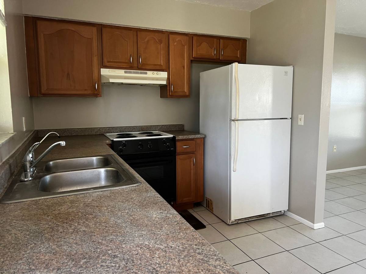 House for rent at 558 Briarwood Rd, Venice, FL 34293