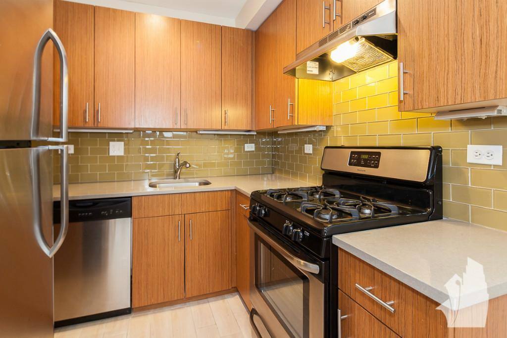 Apartment for rent at 3709 N Wilton #1, Chicago, IL 60613