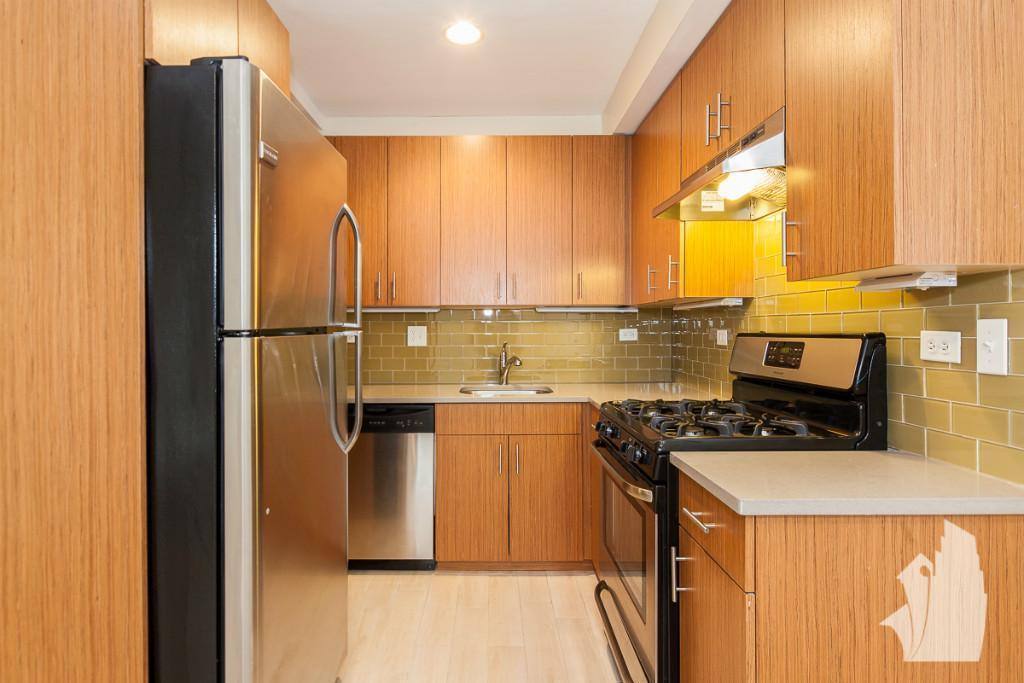 Apartment for rent at 3709 N Wilton #1, Chicago, IL 60613
