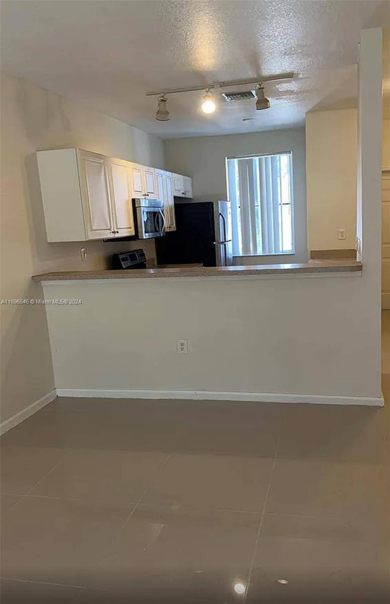 Townhouse for rent at 17331 NW 7th Ave, Miami, FL 33169