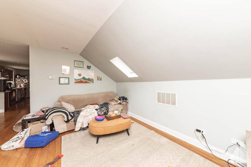 Apartment for rent at 848 N Wood #3, Chicago, IL 60622