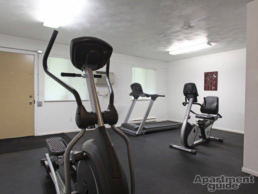 Apartment for rent at Parkside, 1330 Brookview Dr, Toledo, OH 43615